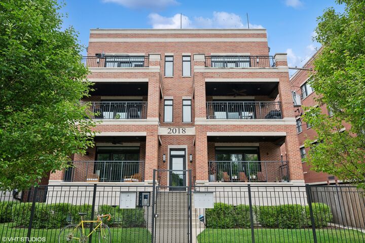 2018 W Le Moyne Street 2E  Chicago IL 60622 photo
