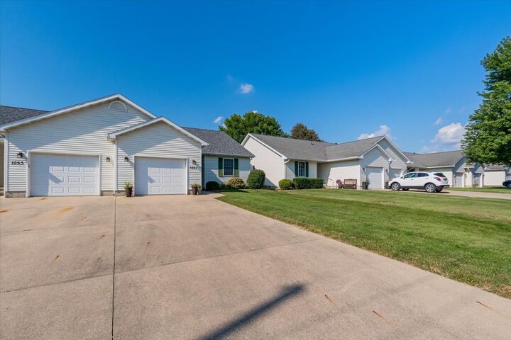 Property Photo:  1051 Kleemann Drive  IL 61727 