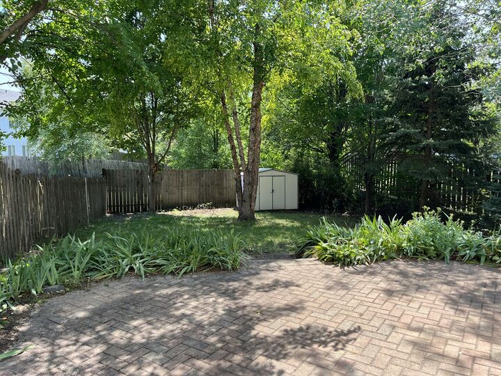 Property Photo:  2830 Alameda Court  IL 60564 