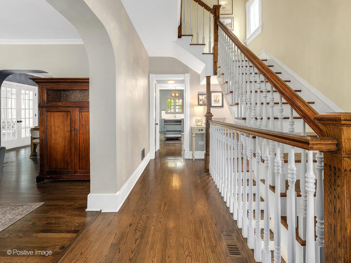 Property Photo:  428 S Ashland Avenue  IL 60525 