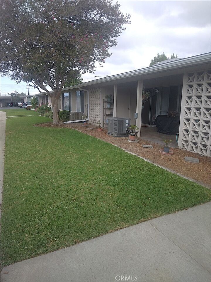 Property Photo:  13061 Del Monte Dr 277C M-11  CA 90740 