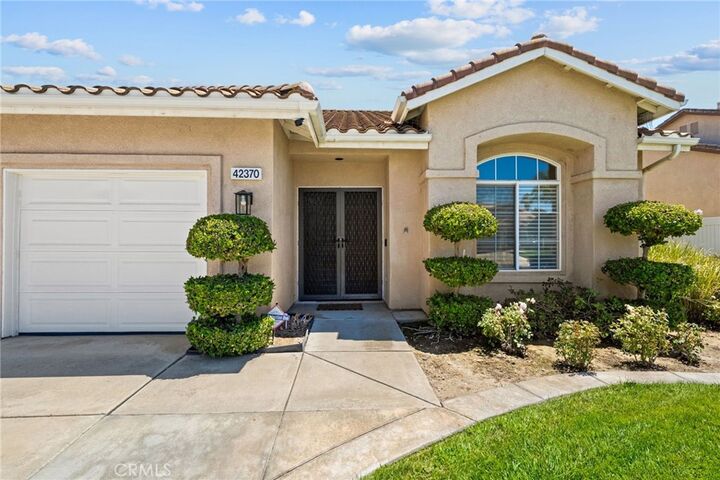 Property Photo: 42370 Circulo Cavinara CA 92562