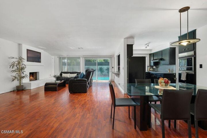 Property Photo: 10354 Woodman Avenue CA 91345
