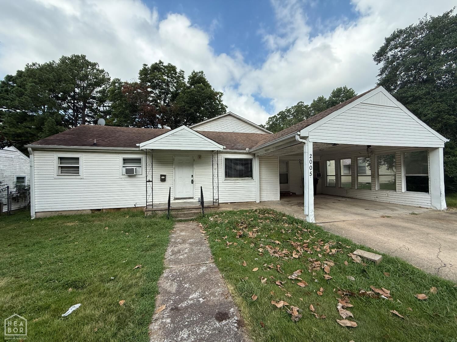 Property Photo:  2005 Hampton  AR 72401 