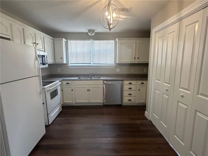 Property Photo:  312 E E 34th Avenue  LA 70433 