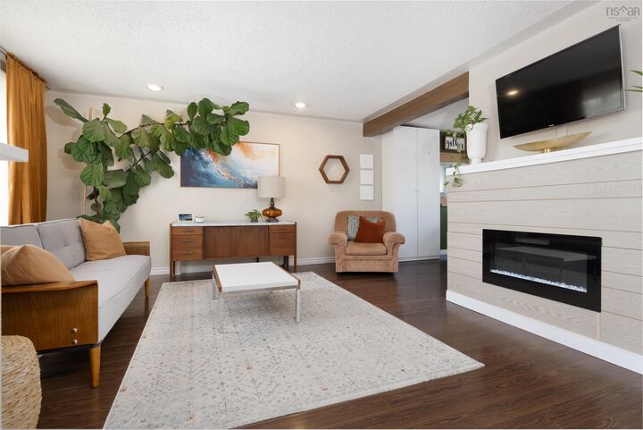 Photo de la propriété:  83 Stuart Harris Drive  NS B2W 3Z8 