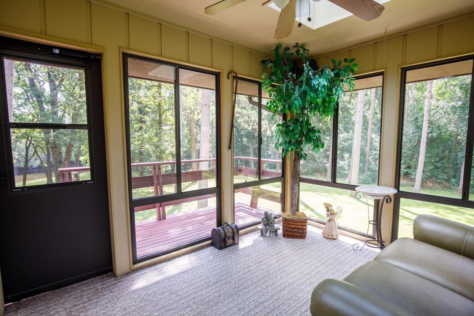 Property Photo: 1107 61st Avenue SE MN 56304