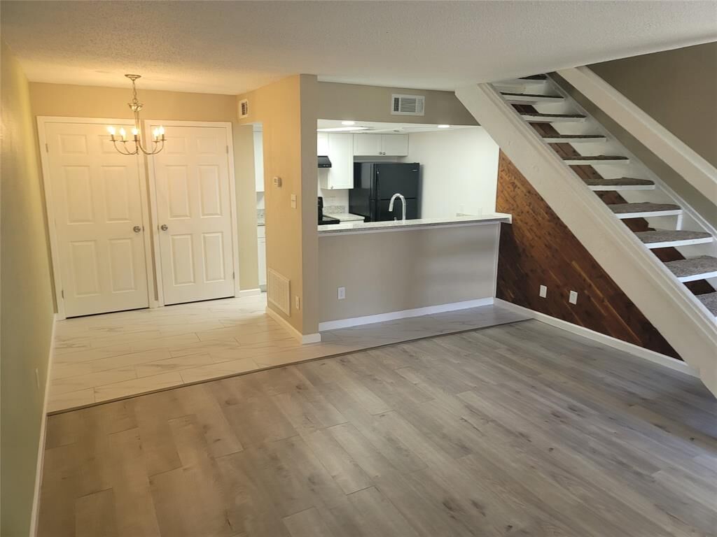 Photo de la propriété: 4616 Country Creek Drive 1176 TX 75236