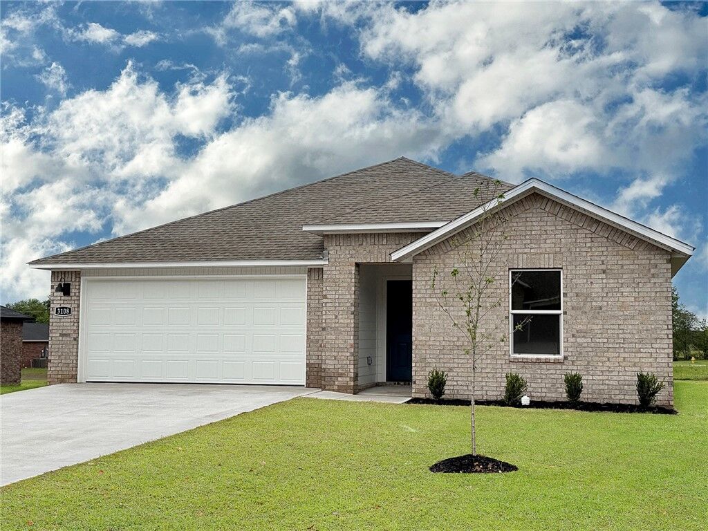 Property Photo:  527 Colorado Street  AR 72730 
