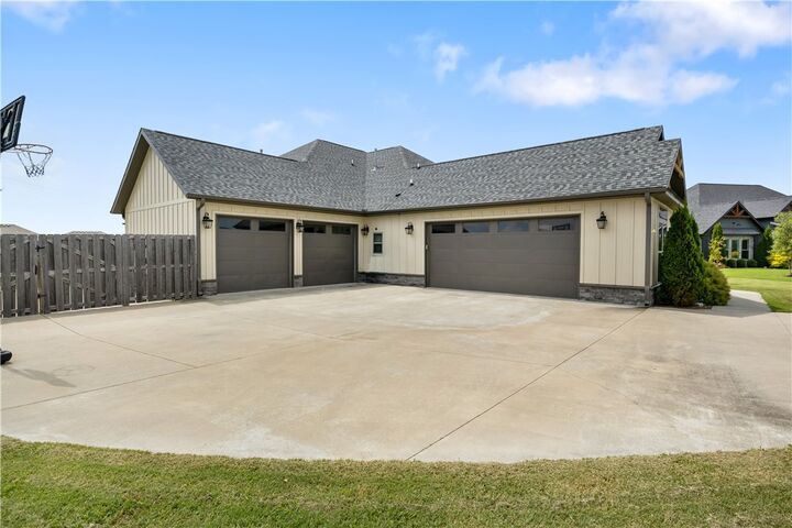 Property Photo:  801 Flat Head Cove  AR 72712 
