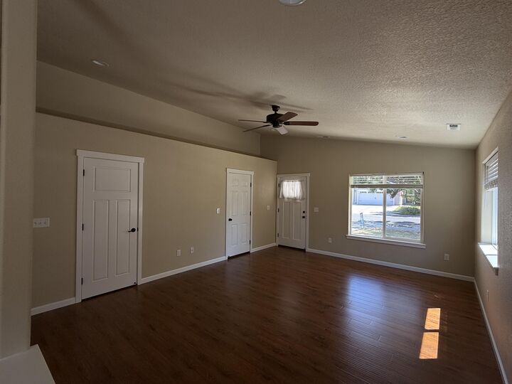 331 Isabell Drive  Medford OR 97501 photo