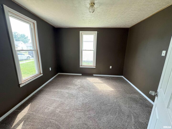 Property Photo:  145 E Prairie Street  IL 62801 