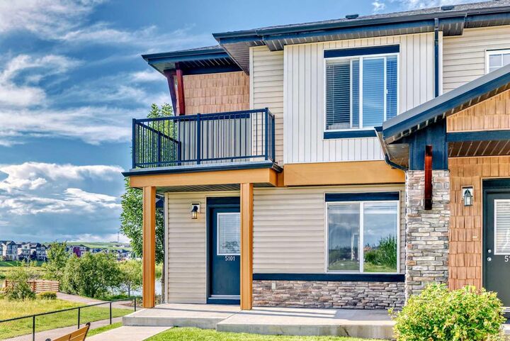 Property Photo:  2781 Chinook Winds Drive SW 5101  AB T4B 3S5 