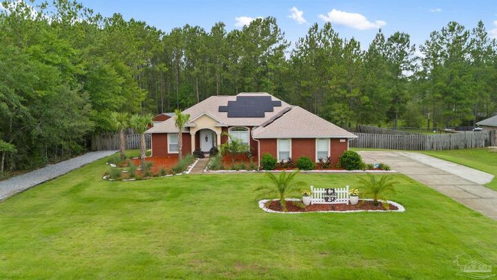 4633 Nichols Creek Rd  Milton FL 32583 photo