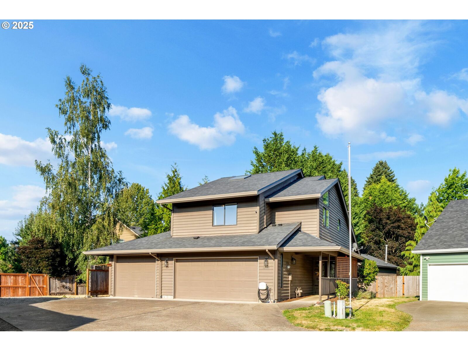 Property Photo: 10097 SW Woodard Ln OR 97223