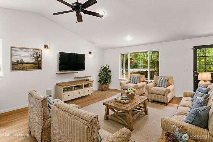 Property Photo: 1006 Linwood Avenue SW WA 98512