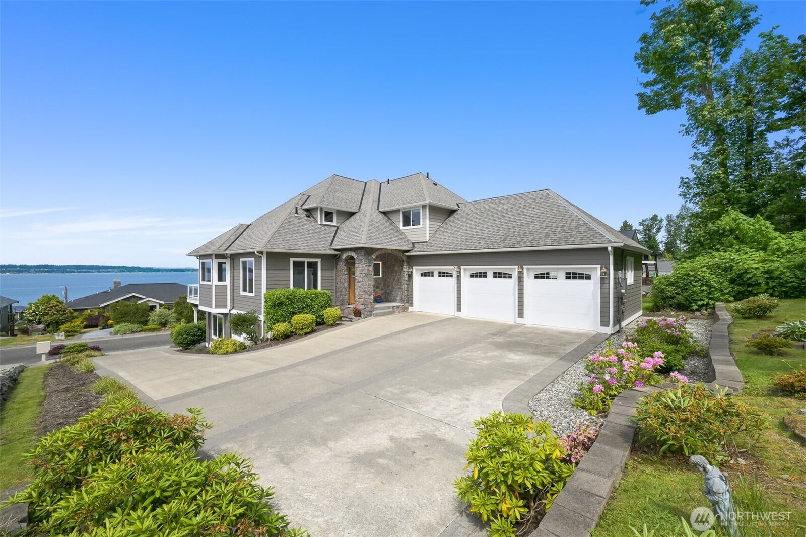 Property Photo:  5565  Whitehorn Way  WA 98230 