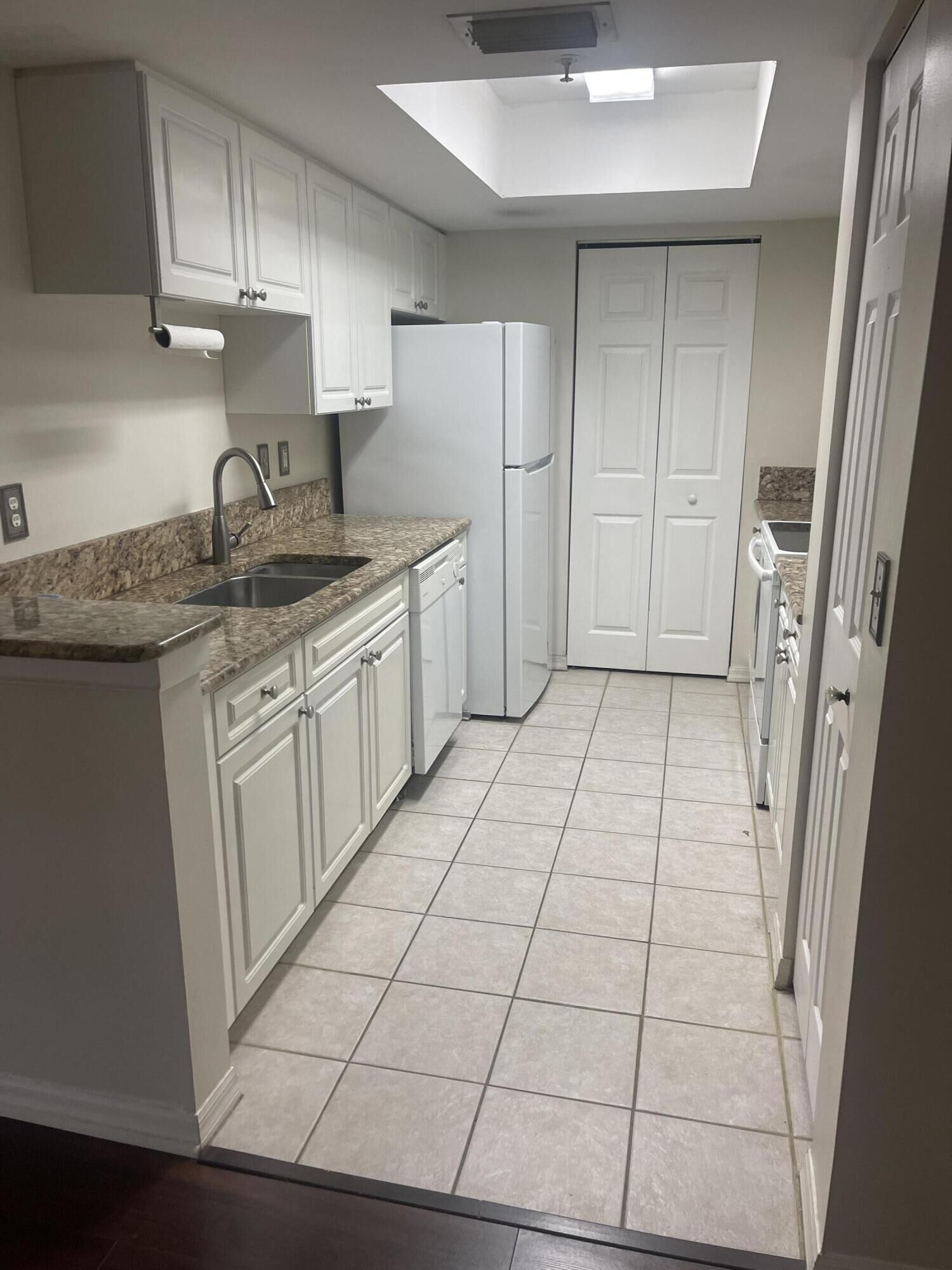 Property Photo: 400 Crestwood Court N 417 FL 33411