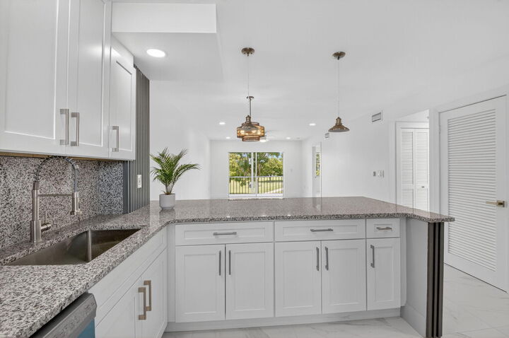 Property Photo:  9886 Marina Boulevard 622  FL 33428 