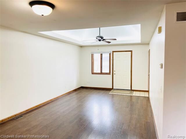 Property Photo: 29676 Olympia 7 MI 48336