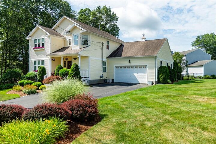 9 Wilshire Lane  Cranston RI 02921 photo
