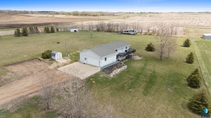 Property Photo: 25756 454th Ave SD 57048-6205