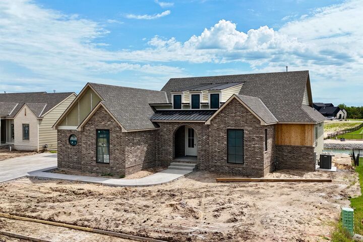 Property Photo:  4620 N Ridge Port St.  KS 67205 
