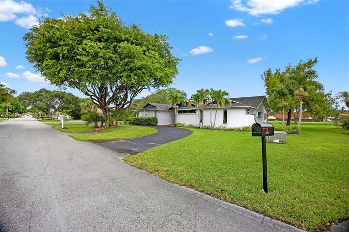 Property Photo:  9460 SW 134th St  FL 33176 