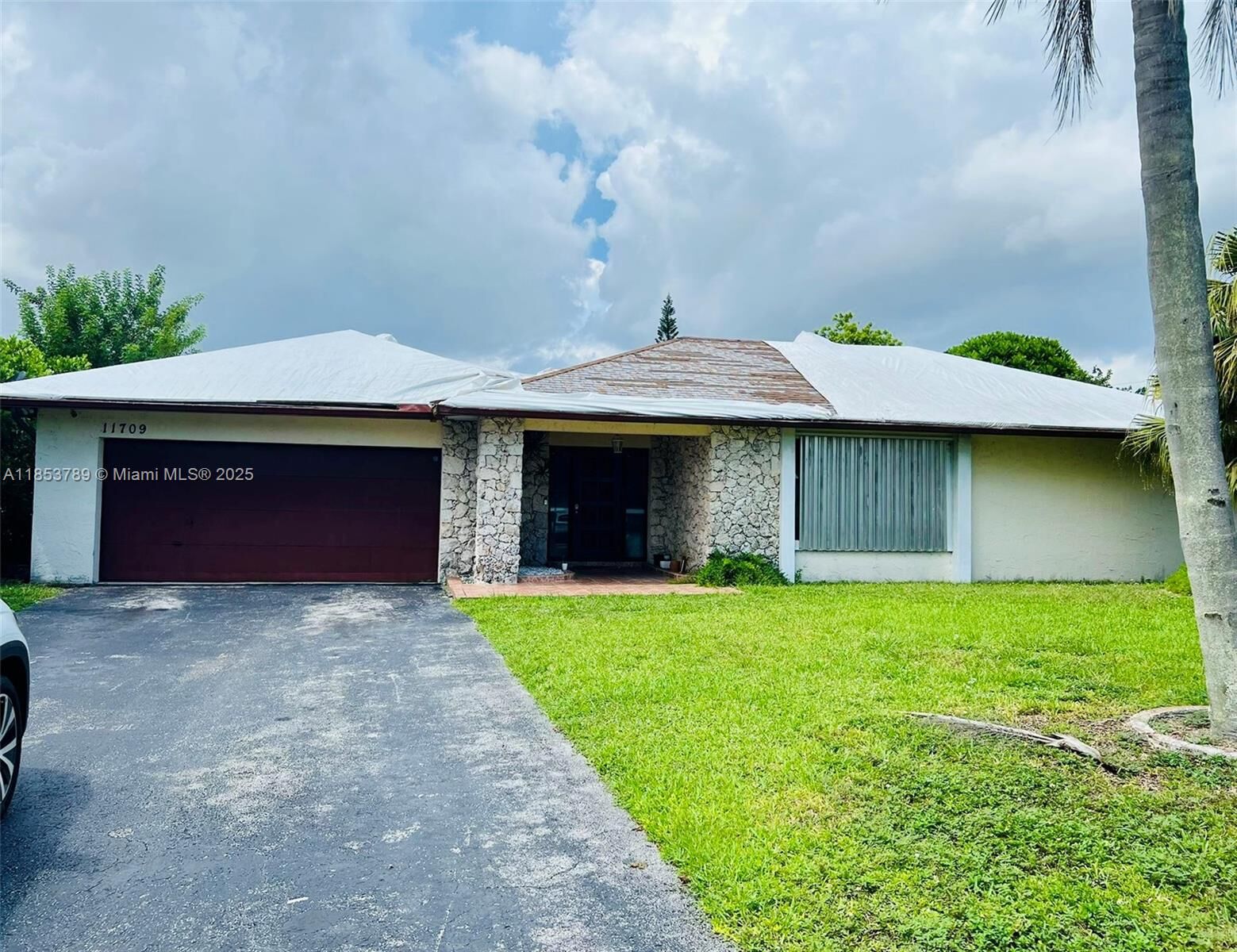 Property Photo: