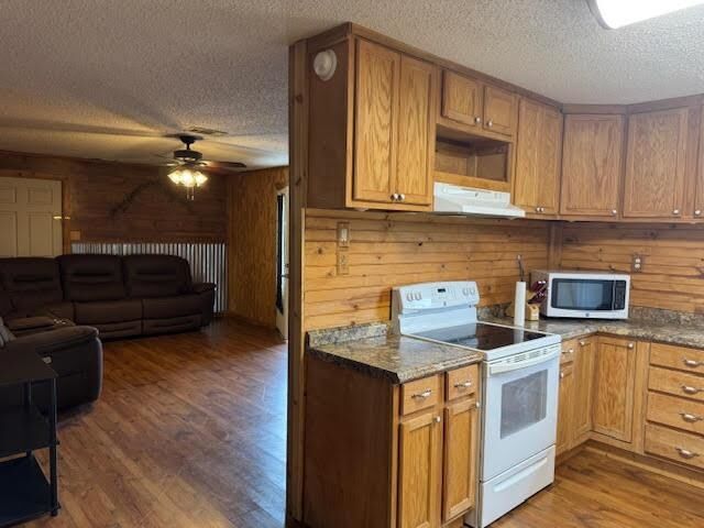 Property Photo:  9123 Stonewood  TX 77630 