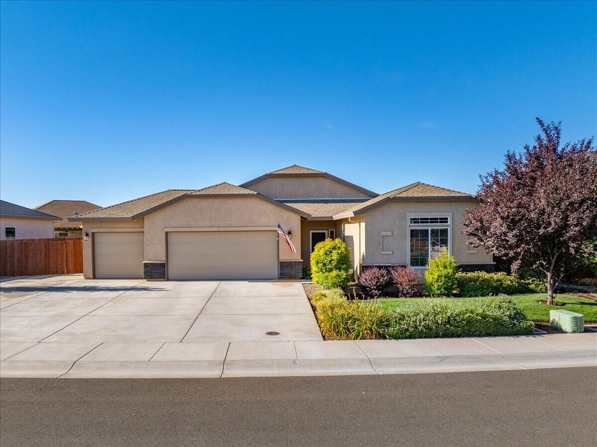 Property Photo:  2828 San Pablo Street  CA 96002 