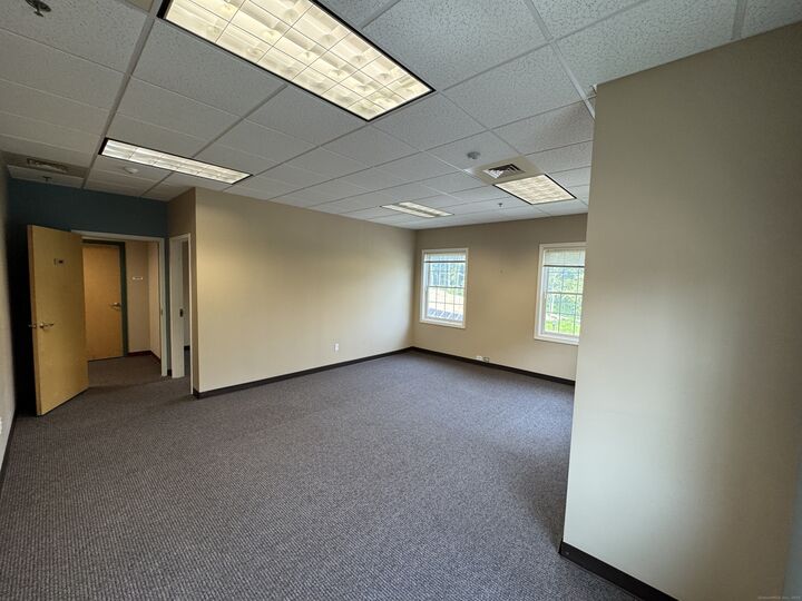 Property Photo:  255 Route 80 207  CT 06419 