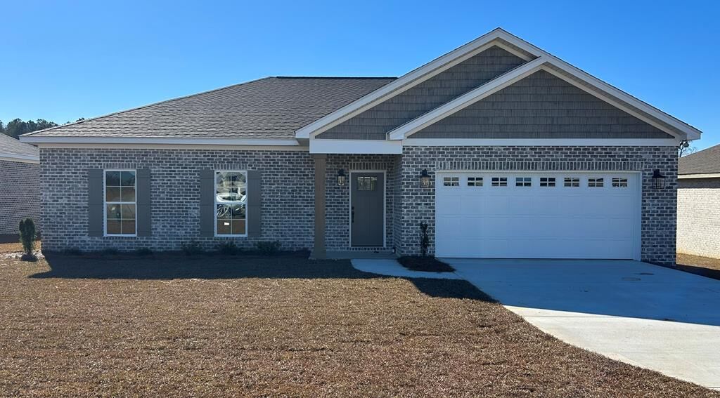 Property Photo:  125 Edgewood Trail  AL 36345 