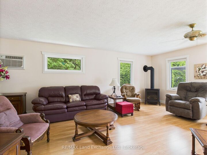 Property Photo: 119 Seneca Street ON N2Z 2X3