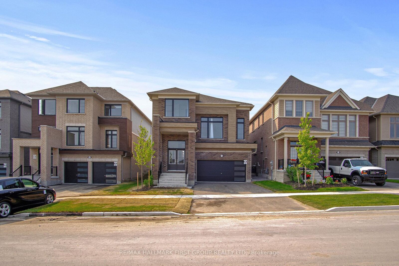 Property Photo:  1069 Trailsview Avenue  ON K9A 4J5 