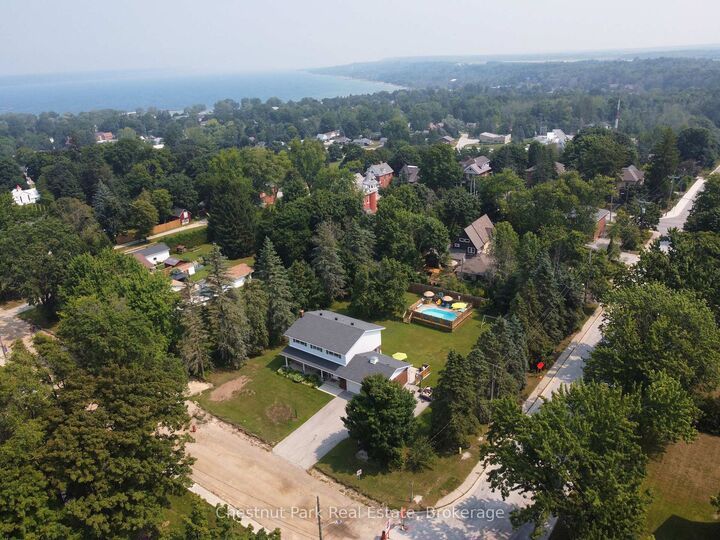 Property Photo:  319 Gould Street  ON N0H 2T0 