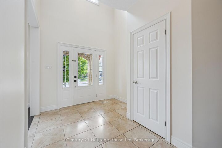 Property Photo:  76 Zaduk Place  ON N1G 0C4 