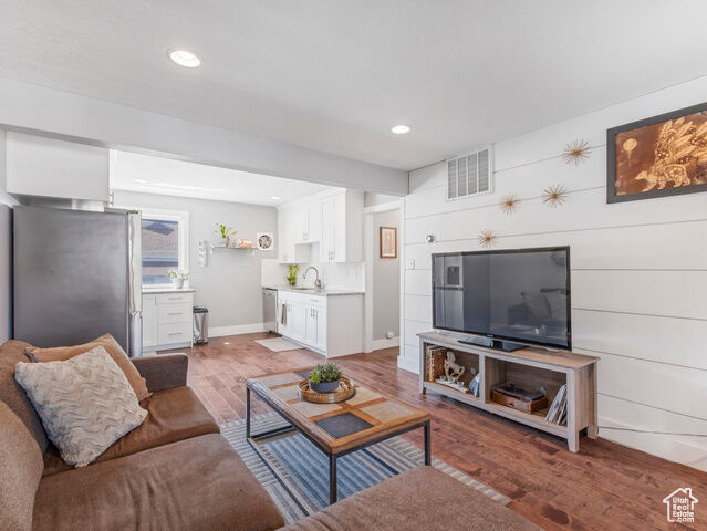 Property Photo:  225 650 North 300 West 225  UT 84103 