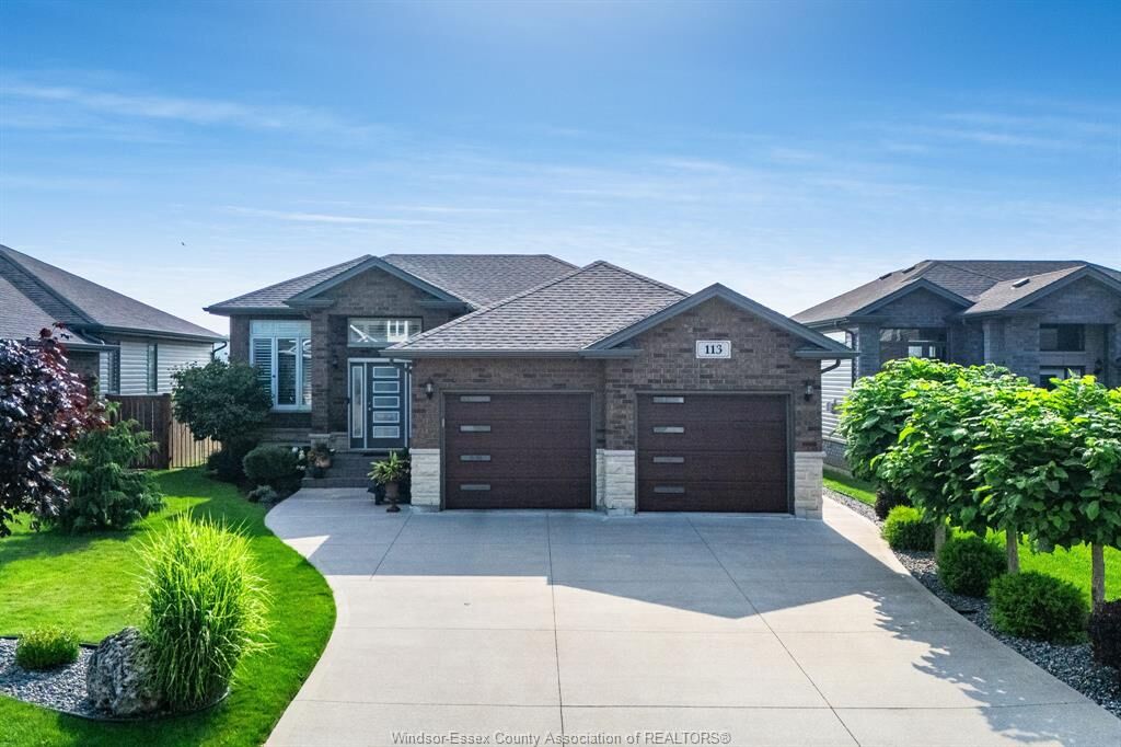 Property Photo: 113 Golfview ON N9Y 0A6