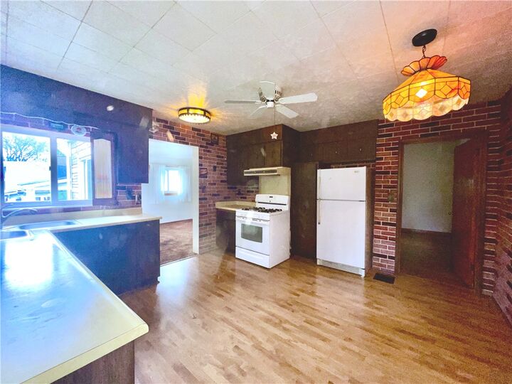 Property Photo: 337 N Jefferson Ave PA 15317