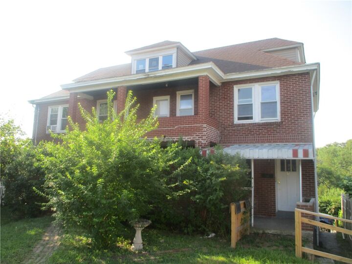 Property Photo:  1133 Maryland Ave  PA 15110 