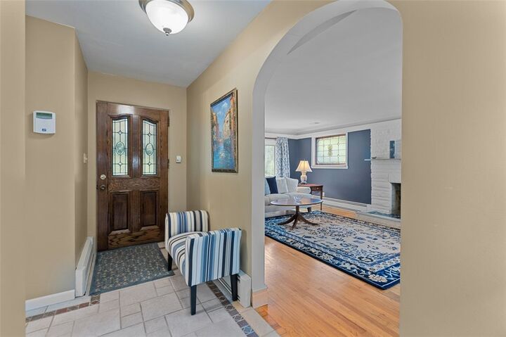 Property Photo:  5615 Dellaglen Avenue  PA 15207 