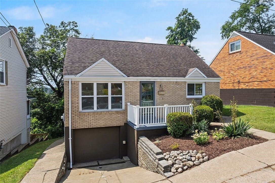 Property Photo: 222 Kathleen St PA 15211