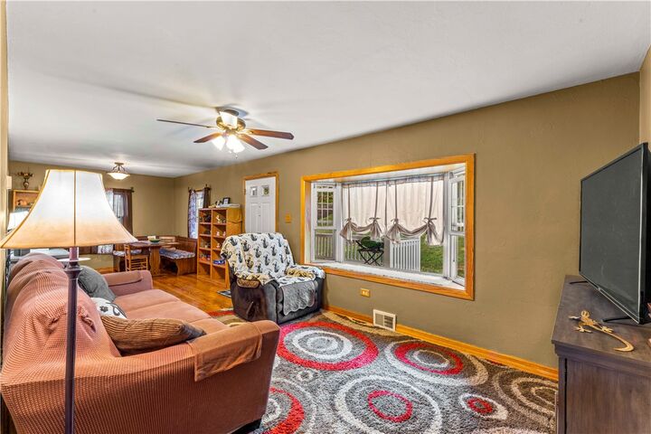 Property Photo:  412 Center Church Road  PA 15317 