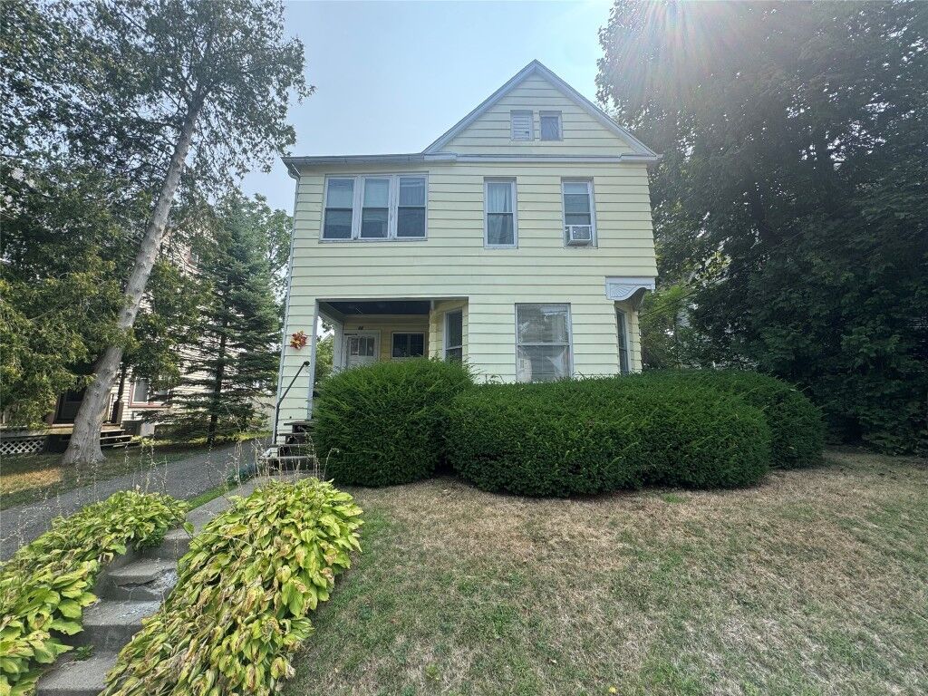 Property Photo:  26 Chestnut Street 1  NY 13905 