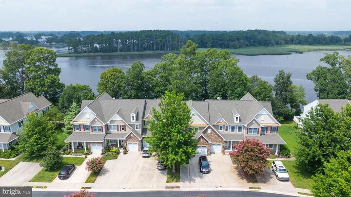 Property Photo: 10040 Iron Pointe Drive DE 19966