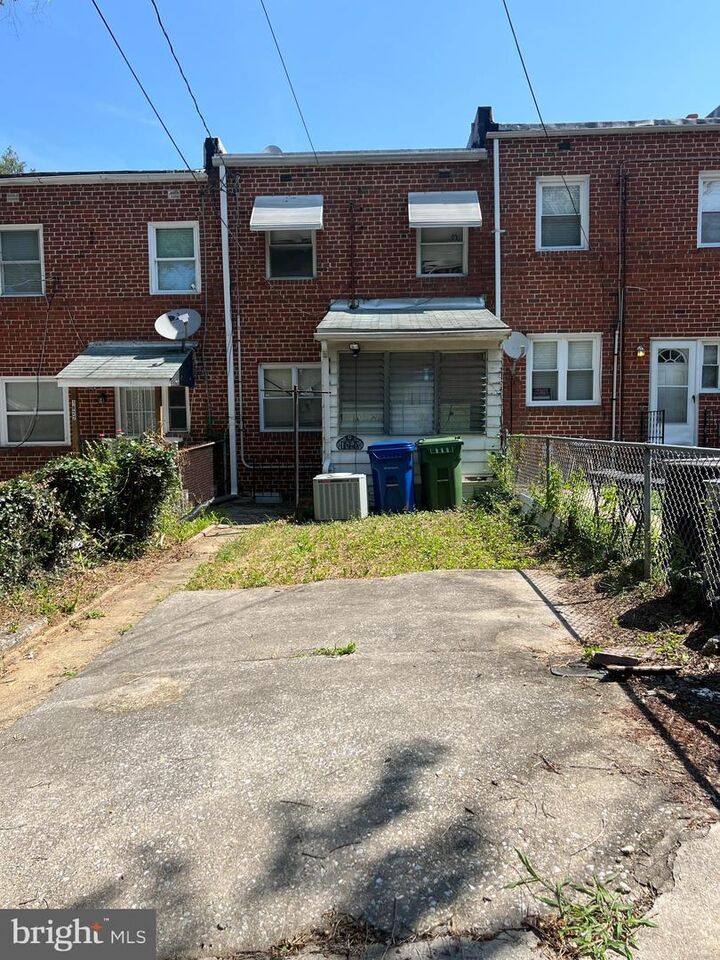 Property Photo:  1020 Wedgewood Road  MD 21229 