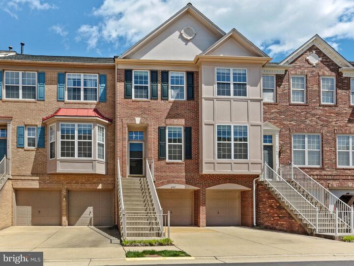 Property Photo: 6142 Manchester Park Circle VA 22310