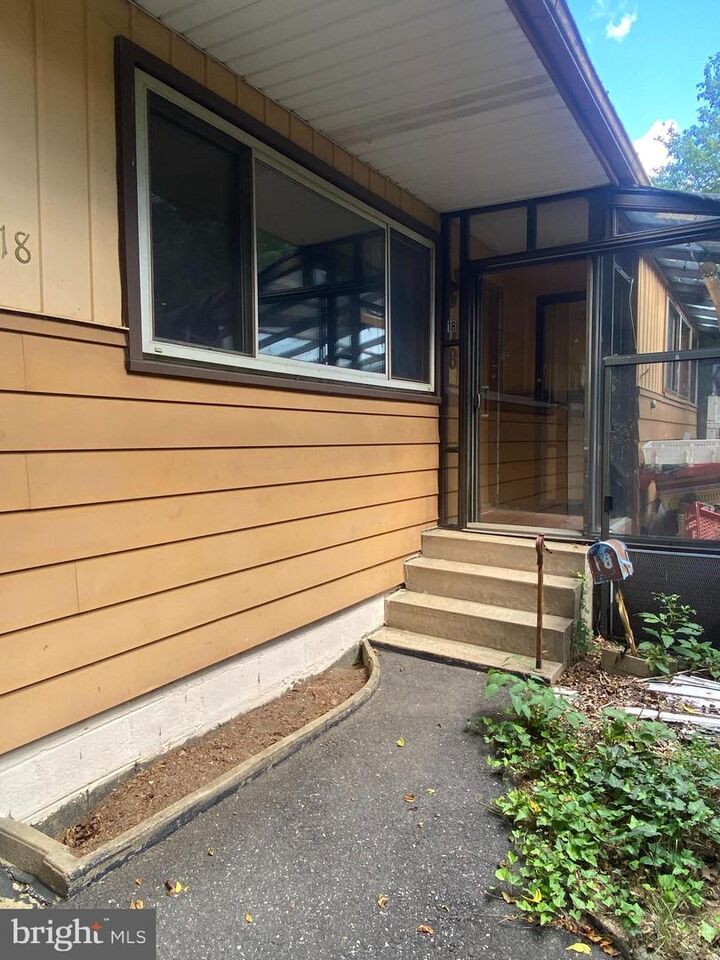 18 Whittier Avenue  Moorestown NJ 08057 photo