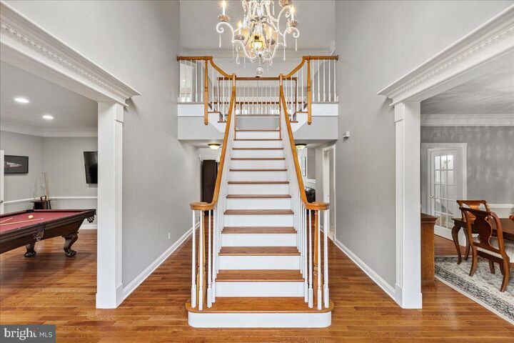 Property Photo:  6 Newport Drive  NJ 08550 